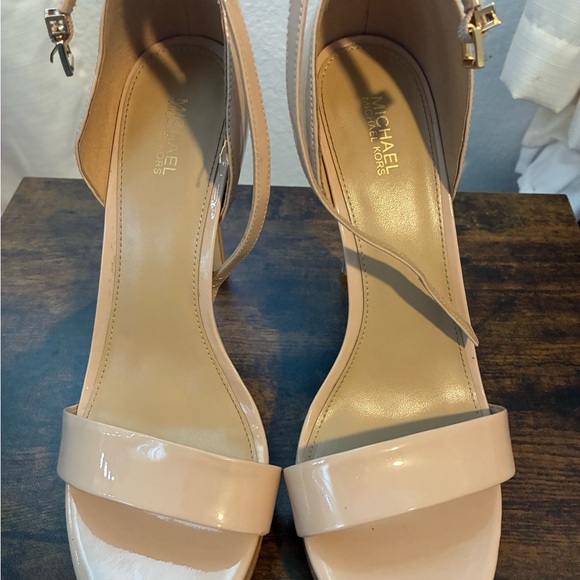 Michael Kors Women's Beige Heels - Picture 1 of 4